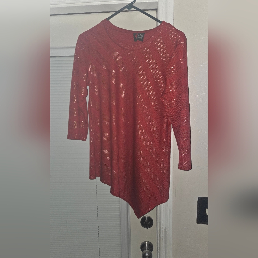 ND Top Womens Red Gold Studded Shirt Textured Blouse Size MEDIUM